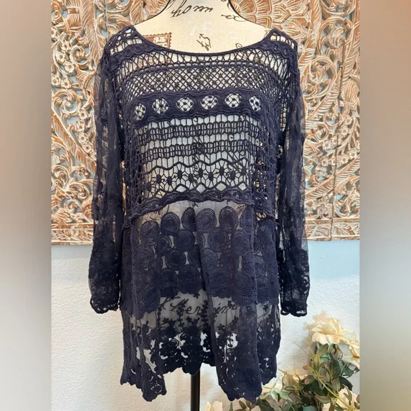 Chico’s Navy Blue Crochet & Lace Blouse- size 2 (L) - Picture 1 of 14